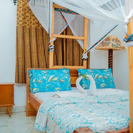 The Belle View Inn Bed & Breakfast モシ エクステリア 写真