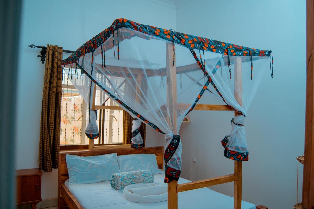 The Belle View Inn Bed & Breakfast モシ エクステリア 写真